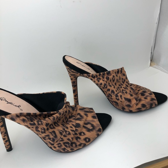 Qupid Leopard Print High Heels Size 7 - Picture 3 of 9
